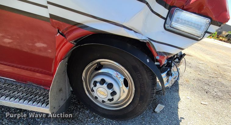 image for item DM4988 2016 Chevrolet Express G4500  ambulance