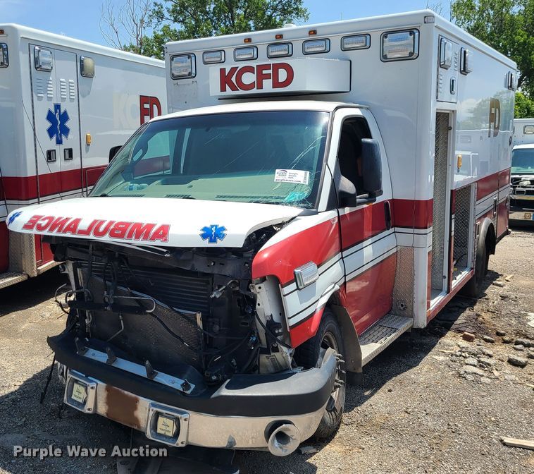 image for item DM4989 2016 Chevrolet Express G4500  ambulance