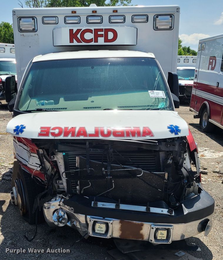 image for item DM4989 2016 Chevrolet Express G4500  ambulance