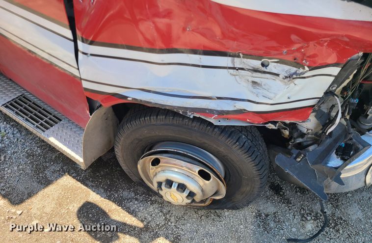 image for item DM4989 2016 Chevrolet Express G4500  ambulance