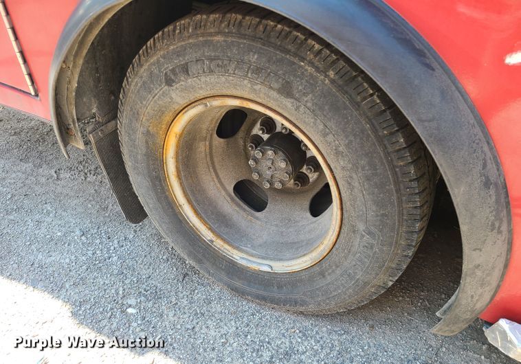 image for item DM4989 2016 Chevrolet Express G4500  ambulance