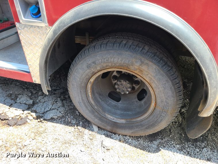 image for item DM4989 2016 Chevrolet Express G4500  ambulance