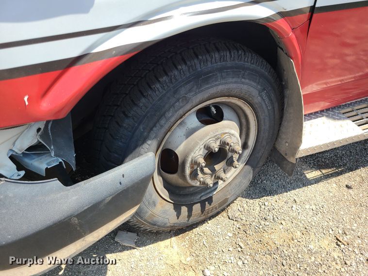 image for item DM4989 2016 Chevrolet Express G4500  ambulance