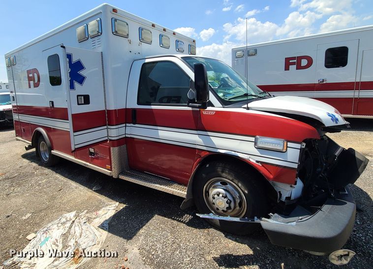 image for item DM4990 2016 Chevrolet Express G4500  ambulance