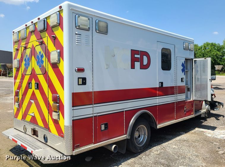 image for item DM4990 2016 Chevrolet Express G4500  ambulance