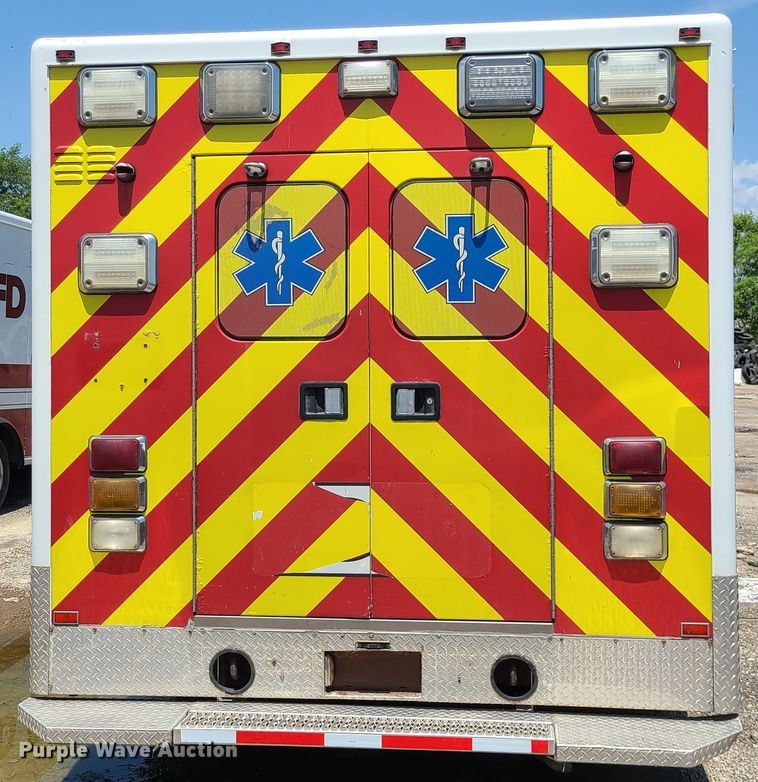 image for item DM4990 2016 Chevrolet Express G4500  ambulance