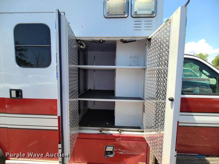 image for item DM4990 2016 Chevrolet Express G4500  ambulance