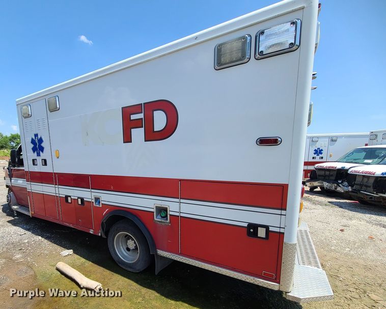 image for item DM4990 2016 Chevrolet Express G4500  ambulance