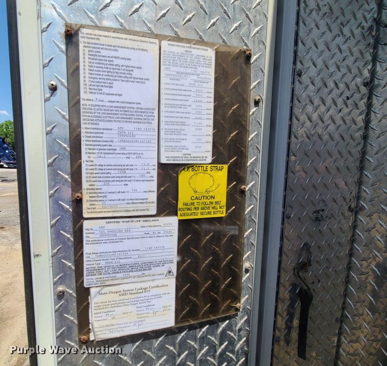 image for item DM4990 2016 Chevrolet Express G4500  ambulance