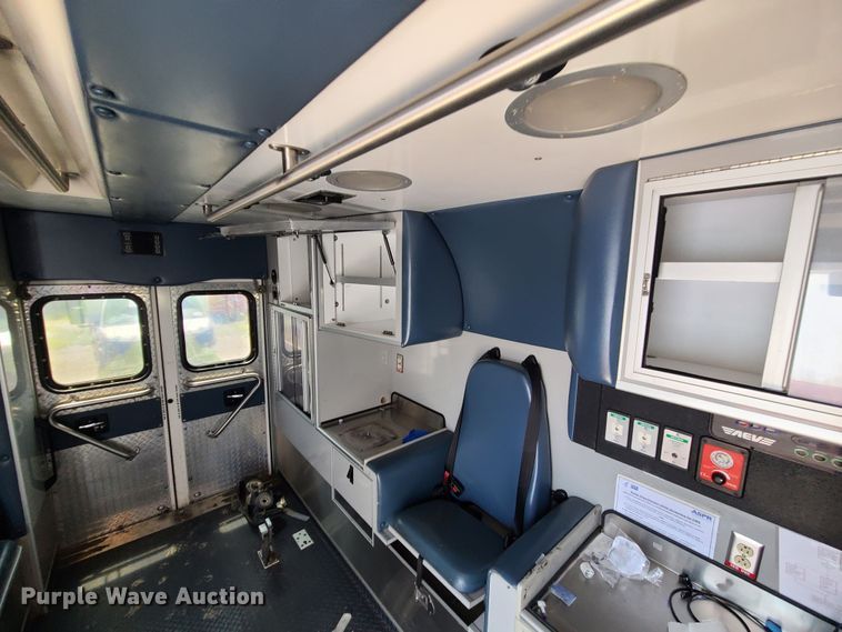 image for item DM4990 2016 Chevrolet Express G4500  ambulance