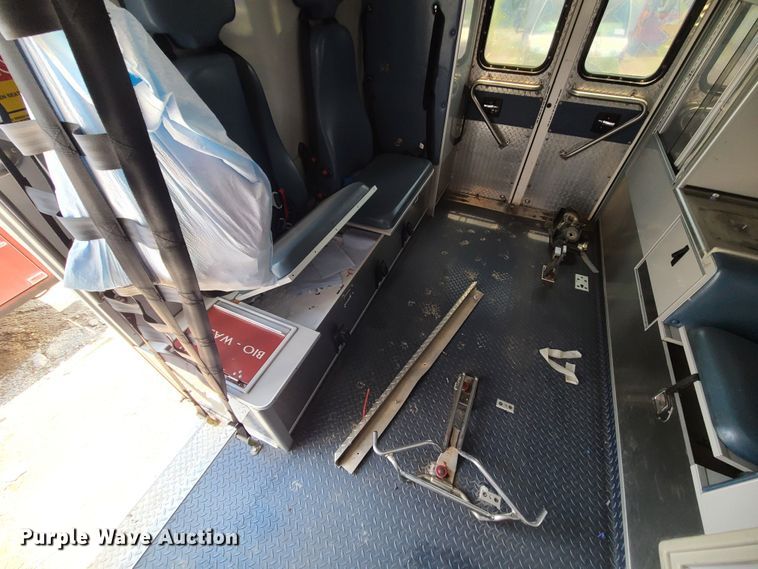 image for item DM4990 2016 Chevrolet Express G4500  ambulance