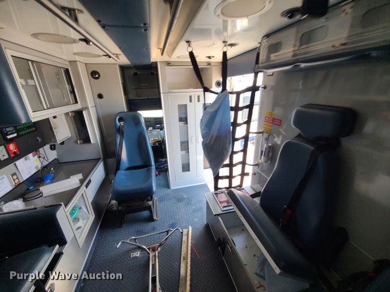 image for item DM4990 2016 Chevrolet Express G4500  ambulance