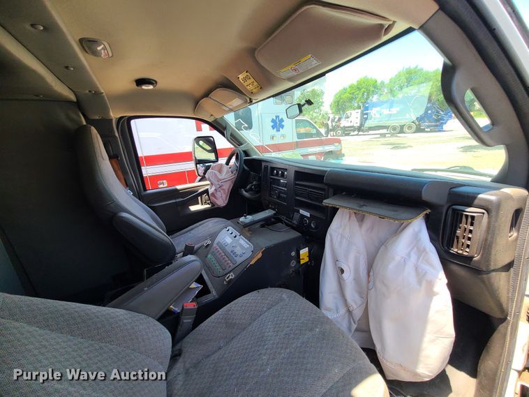 image for item DM4990 2016 Chevrolet Express G4500  ambulance