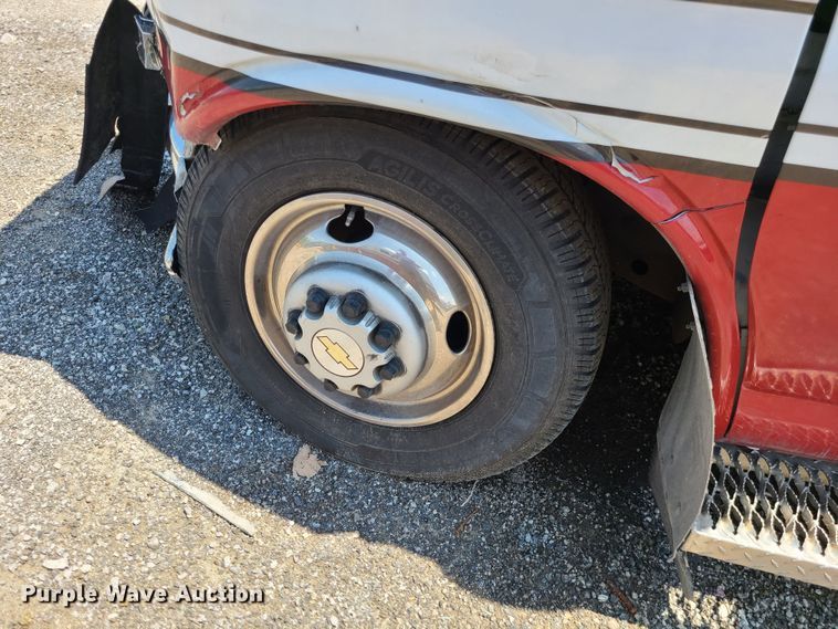 image for item DM4990 2016 Chevrolet Express G4500  ambulance