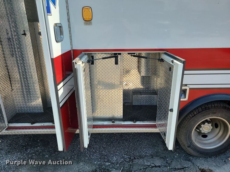 image for item DM4991 2014 Chevrolet Express G4500  ambulance