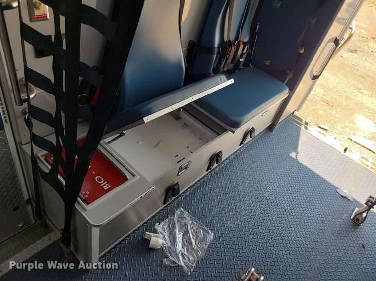 image for item DM4991 2014 Chevrolet Express G4500  ambulance