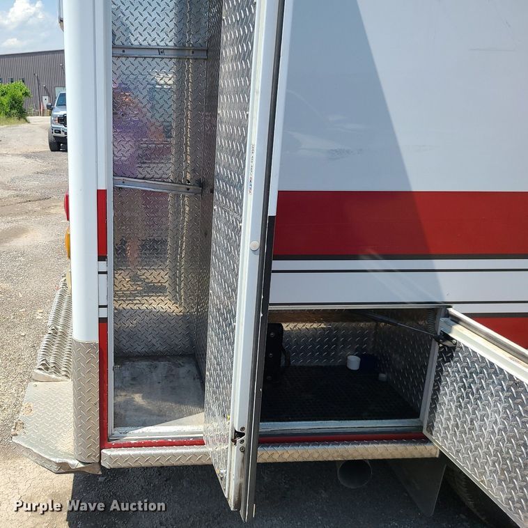 image for item DM4991 2014 Chevrolet Express G4500  ambulance