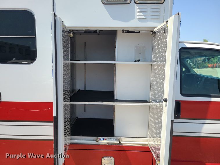 image for item DM4991 2014 Chevrolet Express G4500  ambulance