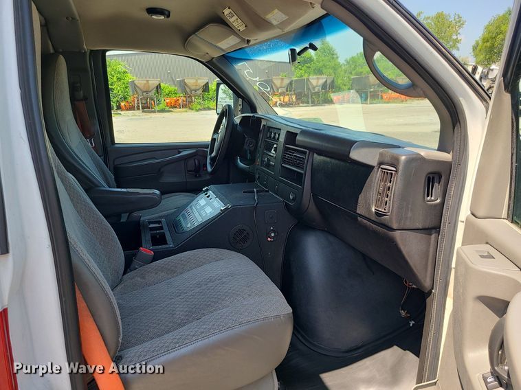 image for item DM4991 2014 Chevrolet Express G4500  ambulance