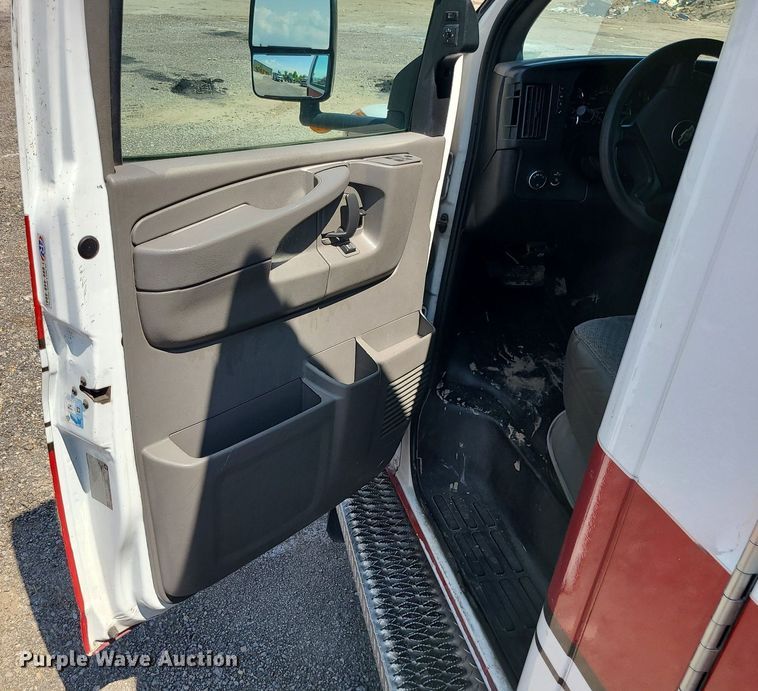 image for item DM4991 2014 Chevrolet Express G4500  ambulance