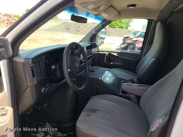 image for item DM4991 2014 Chevrolet Express G4500  ambulance