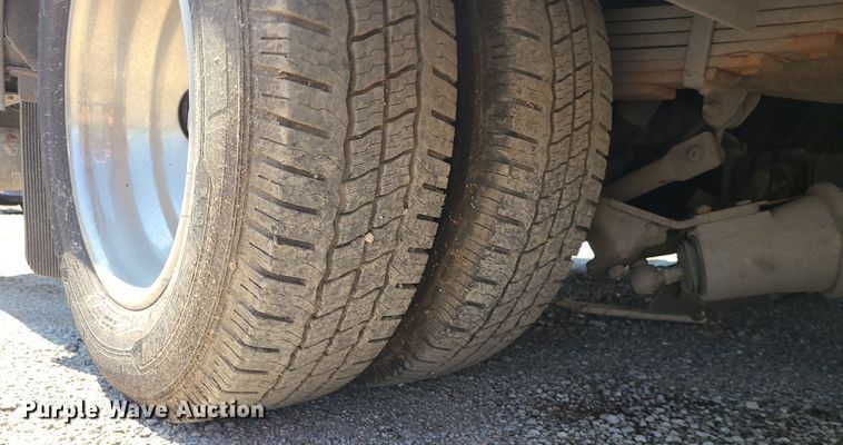 image for item DM4991 2014 Chevrolet Express G4500  ambulance