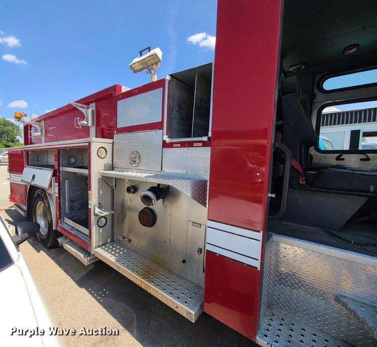 image for item DM4992 2006 E-One  pumper fire truck