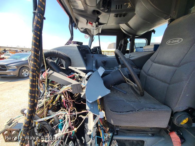 image for item DM4992 2006 E-One  pumper fire truck