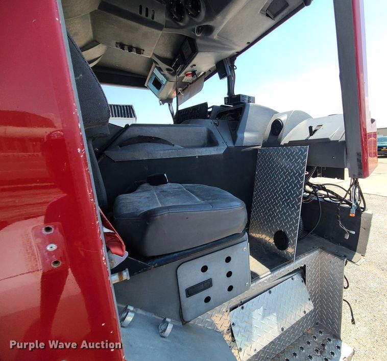 image for item DM4992 2006 E-One  pumper fire truck