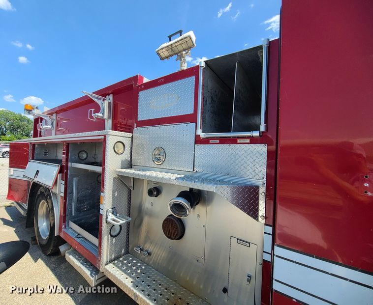 image for item DM4992 2006 E-One  pumper fire truck