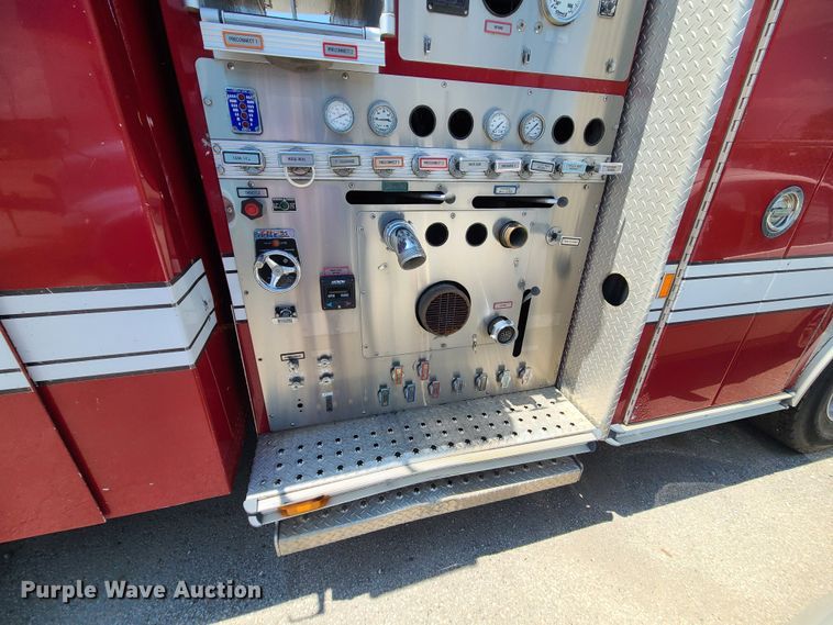 image for item DM4992 2006 E-One  pumper fire truck