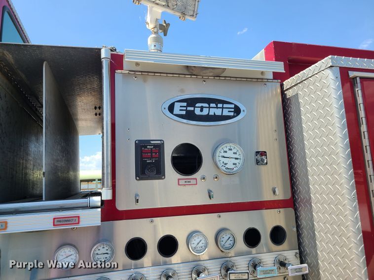 image for item DM4992 2006 E-One  pumper fire truck