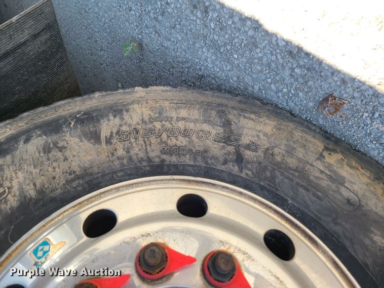 image for item DM4992 2006 E-One  pumper fire truck