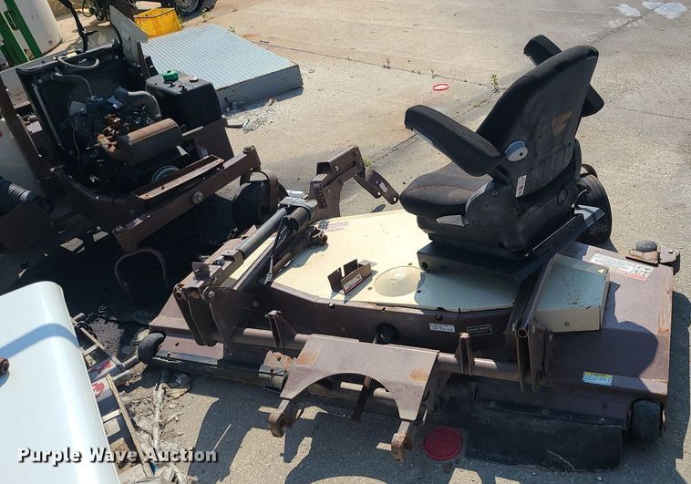 image for item DM4996 Grasshopper 725D  ZTR lawn mower