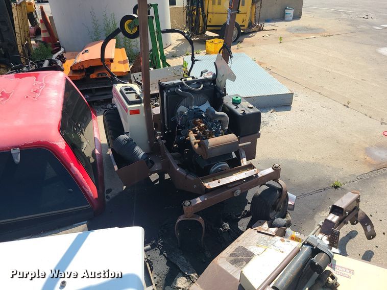 image for item DM4996 Grasshopper 725D  ZTR lawn mower