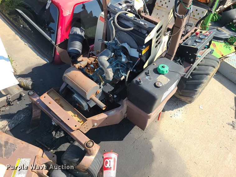 image for item DM4996 Grasshopper 725D  ZTR lawn mower