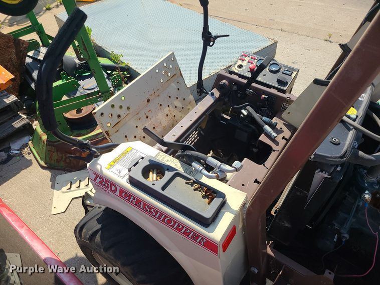 image for item DM4996 Grasshopper 725D  ZTR lawn mower