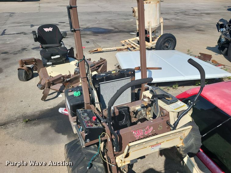 image for item DM4996 Grasshopper 725D  ZTR lawn mower