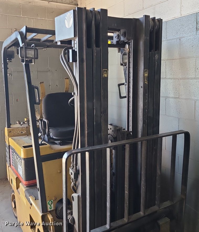 image for item DM4997 Daewoo GC25S  forklift