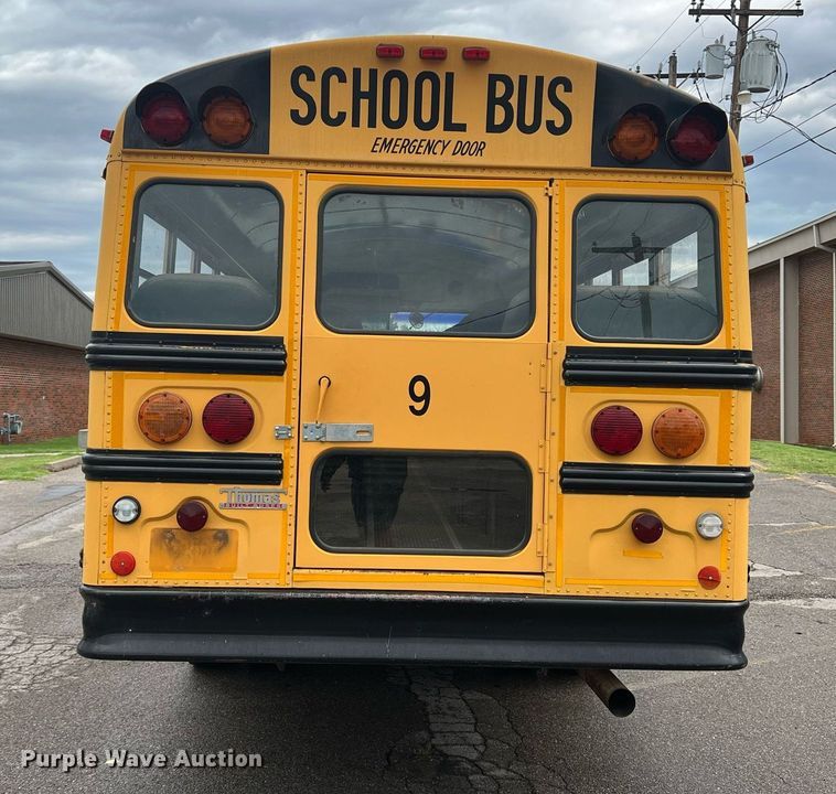 image for item DN3034 1991 International 3700  school bus