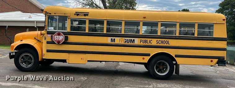 image for item DN3034 1991 International 3700  school bus