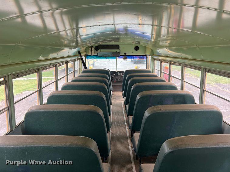 image for item DN3034 1991 International 3700  school bus