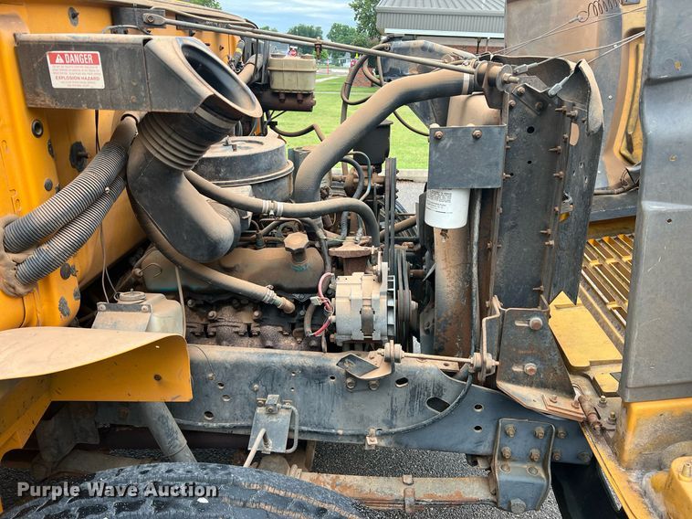 image for item DN3034 1991 International 3700  school bus