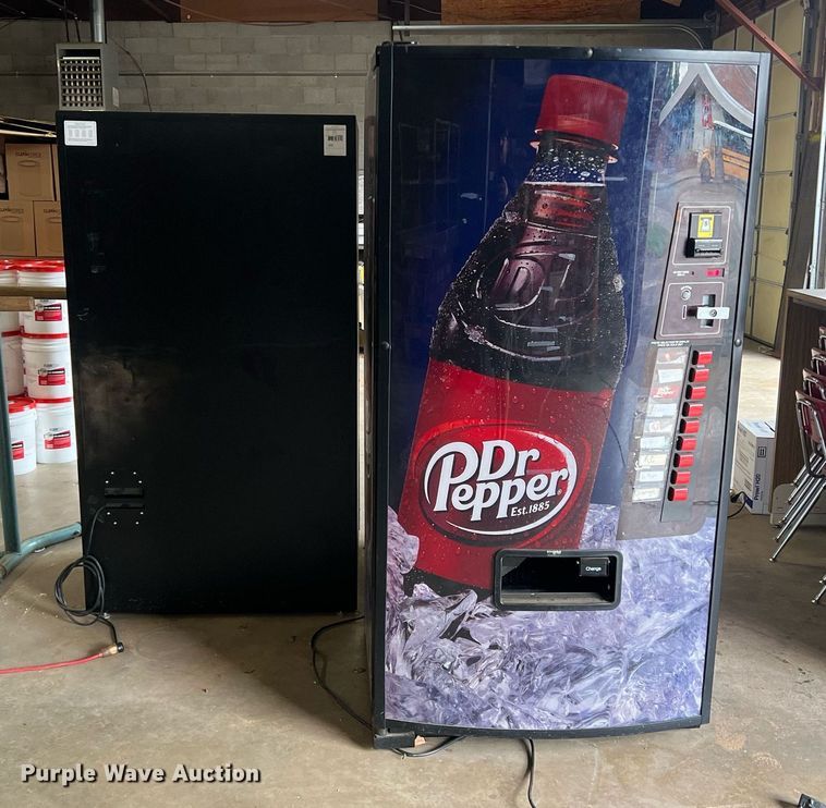 image for item DN3035 (3) vending machines