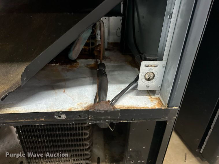 image for item DN3035 (3) vending machines