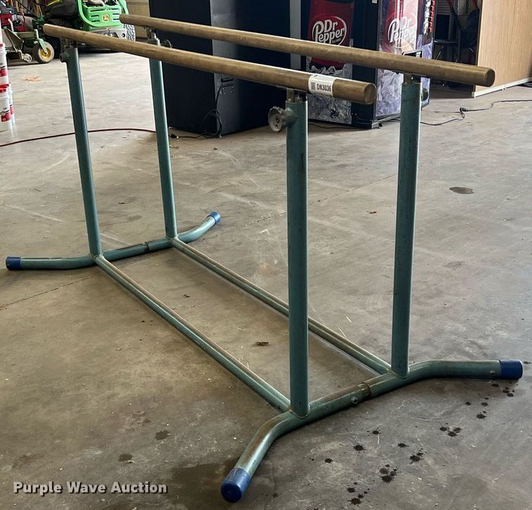 image for item DN3036 Parallel bars