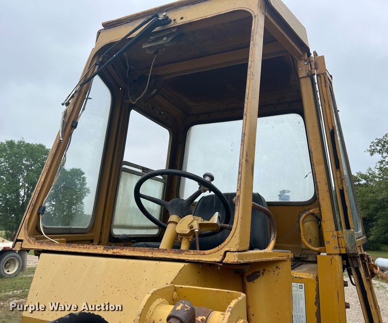 image for item DN3037 1973 Caterpillar 910  wheel loader