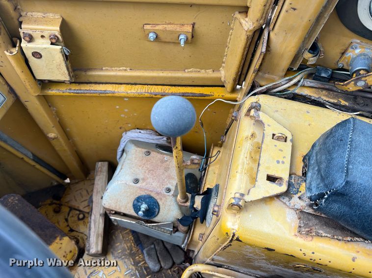 image for item DN3037 1973 Caterpillar 910  wheel loader