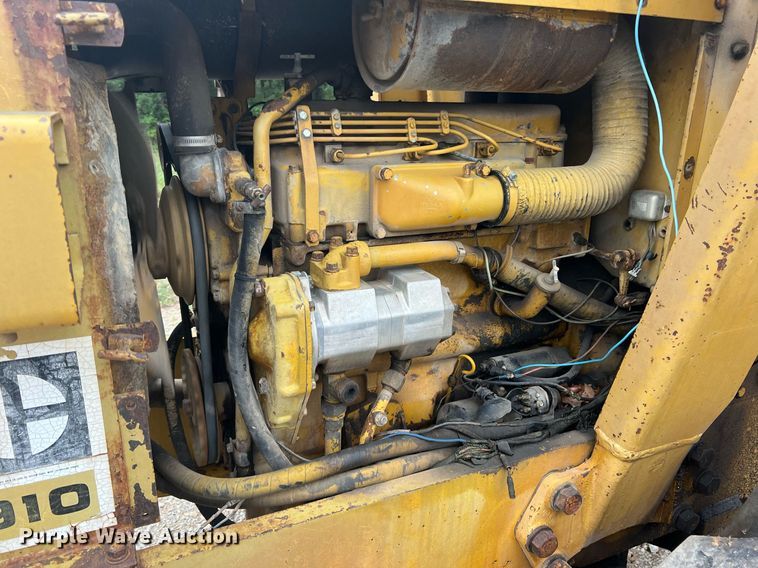 image for item DN3037 1973 Caterpillar 910  wheel loader