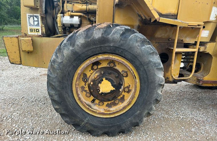 image for item DN3037 1973 Caterpillar 910  wheel loader